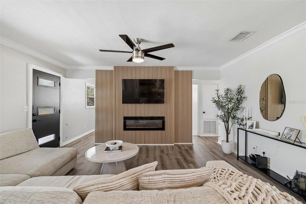 For Sale: $469,900 (3 beds, 2 baths, 1450 Square Feet)