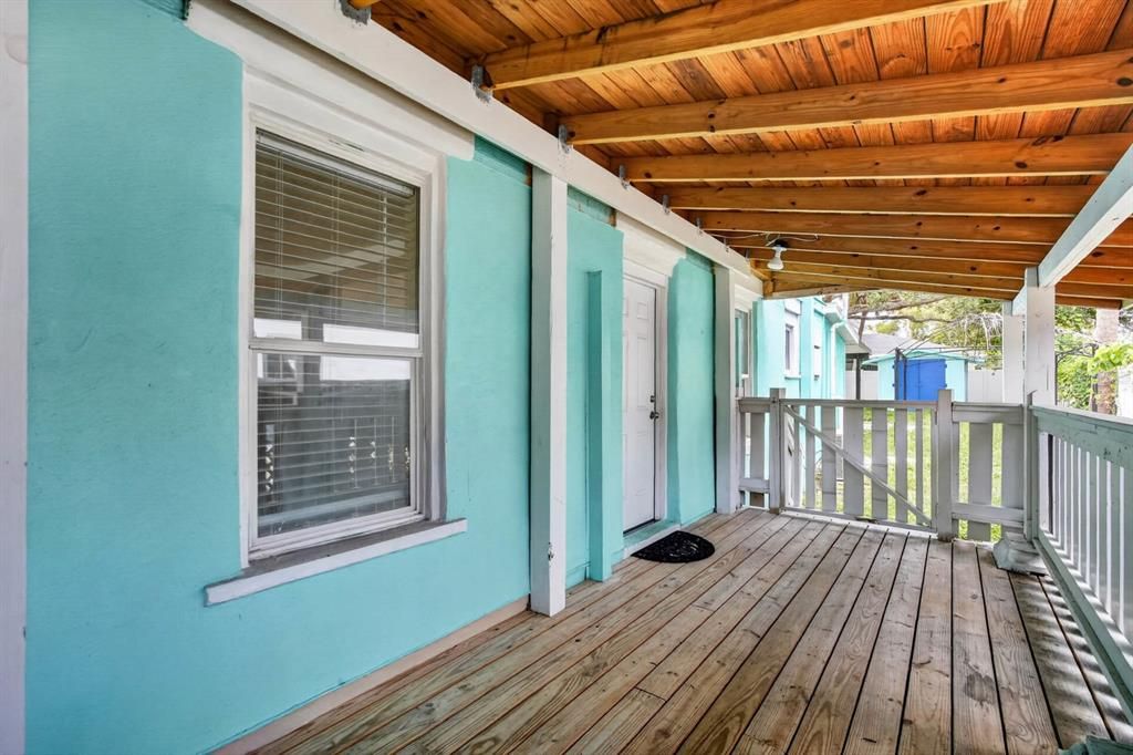 For Sale: $310,000 (2 beds, 2 baths, 1223 Square Feet)
