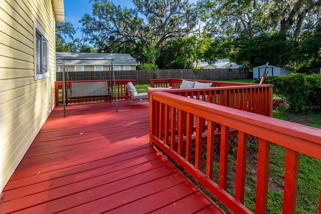 For Sale: $159,000 (2 beds, 1 baths, 820 Square Feet)