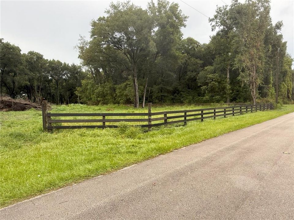 На продажу: $249,000 (6.50 acres)