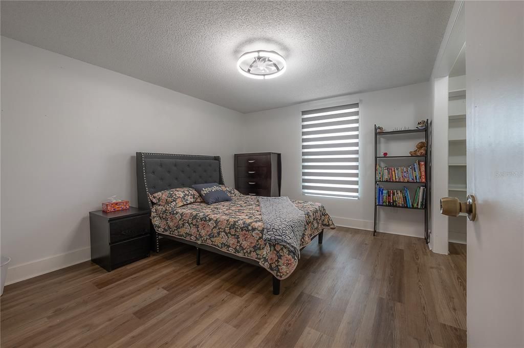 En Venta: $585,000 (4 camas, 2 baños, 2154 Pies cuadrados)