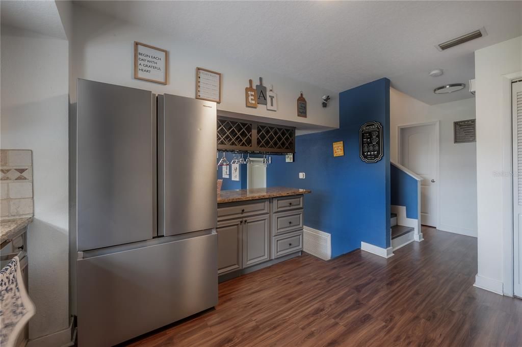 En Venta: $585,000 (4 camas, 2 baños, 2154 Pies cuadrados)