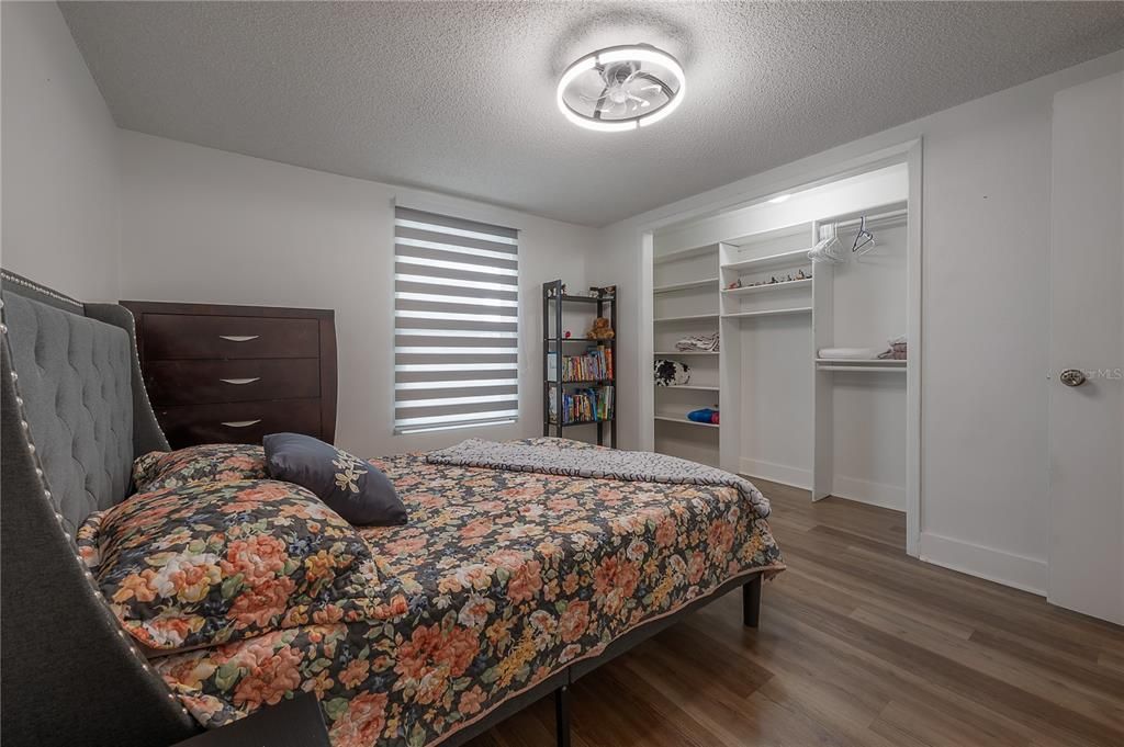 En Venta: $585,000 (4 camas, 2 baños, 2154 Pies cuadrados)