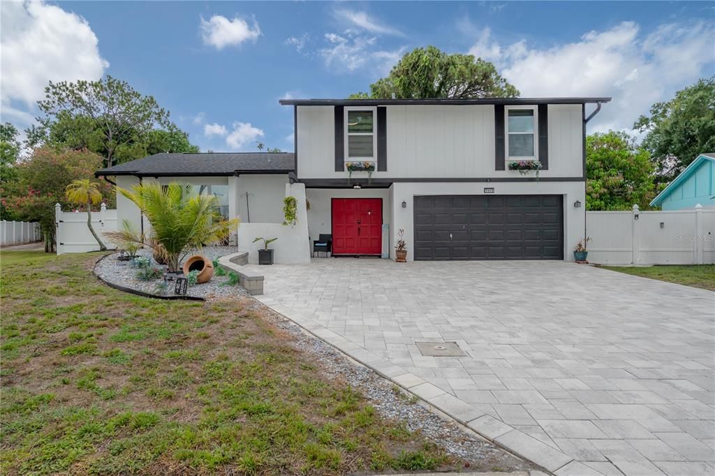 En Venta: $585,000 (4 camas, 2 baños, 2154 Pies cuadrados)