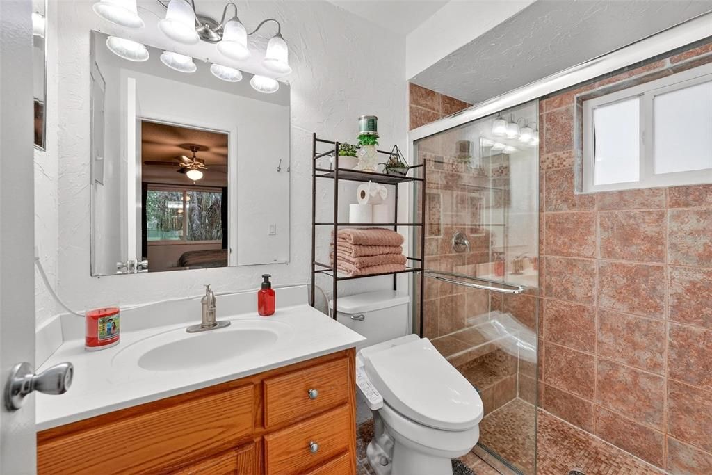 В аренду: $2,400 (3 спален, 2 ванн, 1264 Квадратных фут)