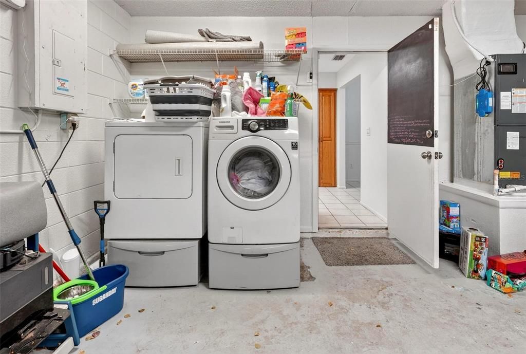 В аренду: $2,400 (3 спален, 2 ванн, 1264 Квадратных фут)