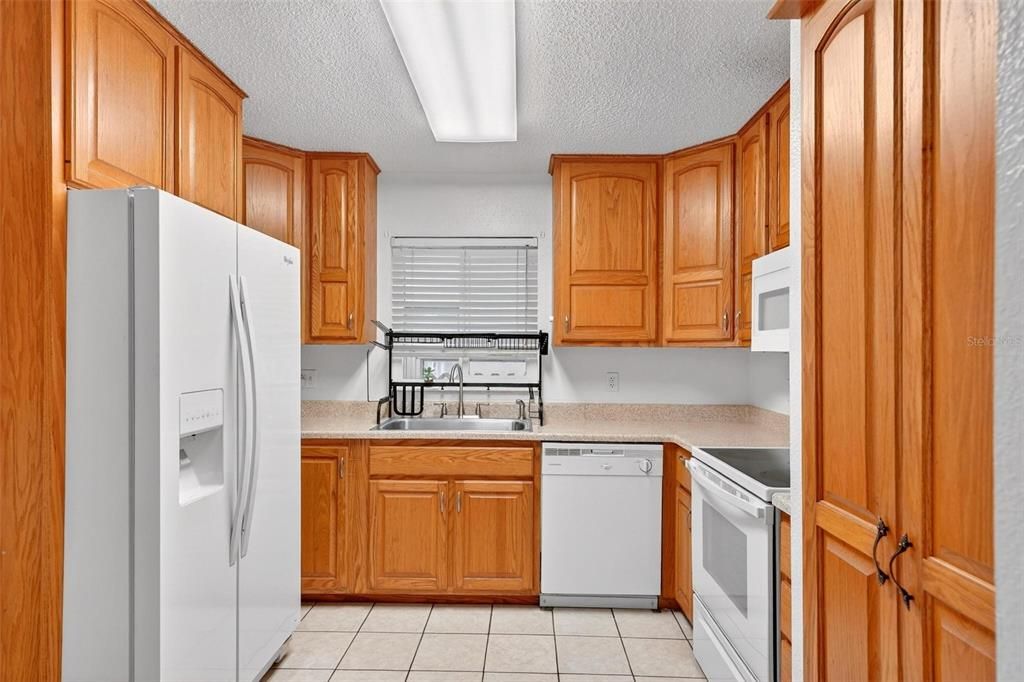 В аренду: $2,400 (3 спален, 2 ванн, 1264 Квадратных фут)