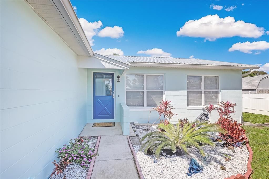 For Sale: $624,000 (2 beds, 2 baths, 1125 Square Feet)