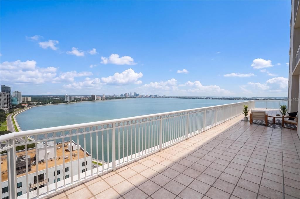 For Sale: $4,999,999 (4 beds, 4 baths, 4953 Square Feet)