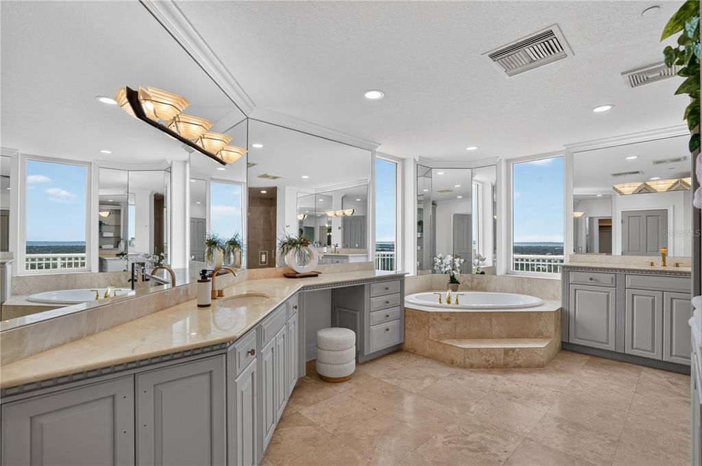 For Sale: $4,999,999 (4 beds, 4 baths, 4953 Square Feet)