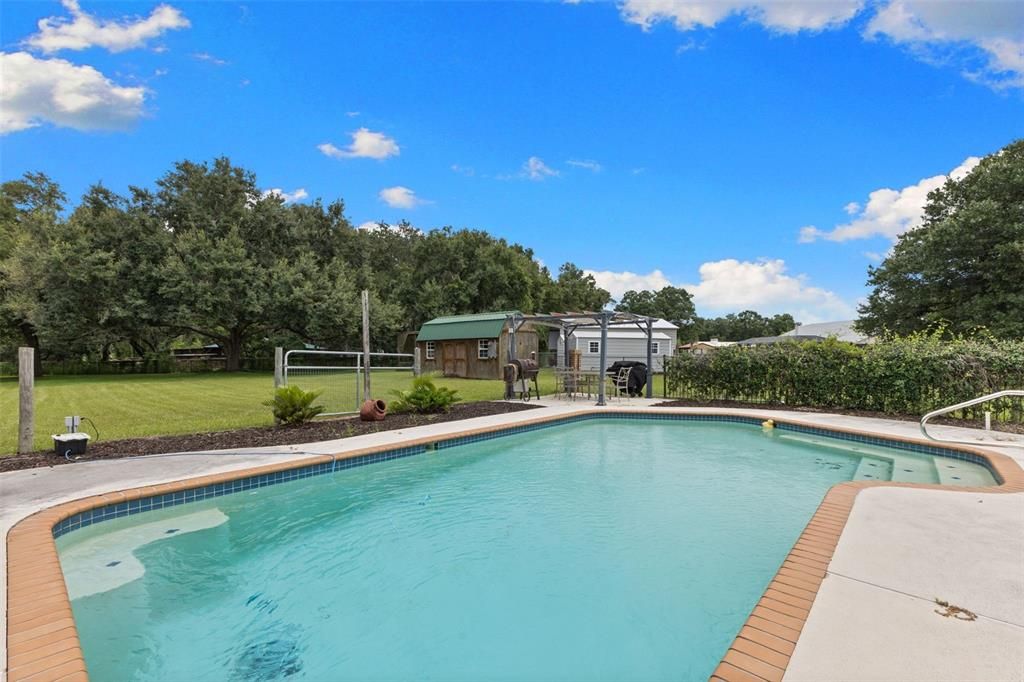 На продажу: $547,000 (4 спален, 2 ванн, 1729 Квадратных фут)