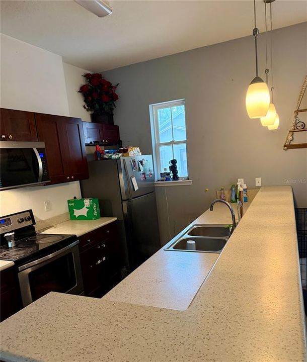 En Venta: $375,000 (3 camas, 2 baños, 1291 Pies cuadrados)