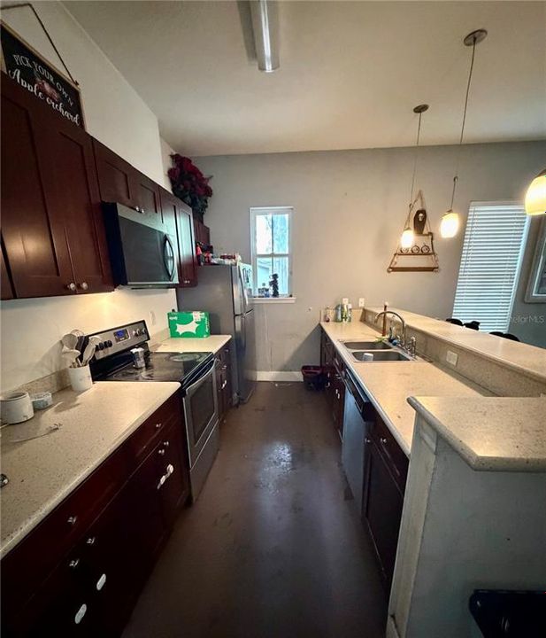 En Venta: $375,000 (3 camas, 2 baños, 1291 Pies cuadrados)