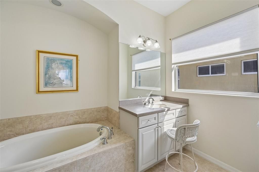 En Venta: $349,900 (3 camas, 2 baños, 1746 Pies cuadrados)