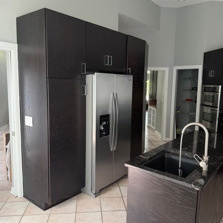 На продажу: $949,900 (5 спален, 4 ванн, 3984 Квадратных фут)