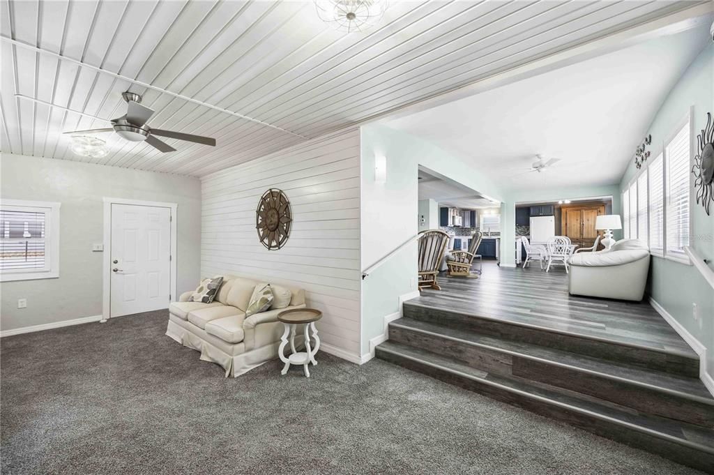 En Venta: $274,900 (3 camas, 2 baños, 1104 Pies cuadrados)