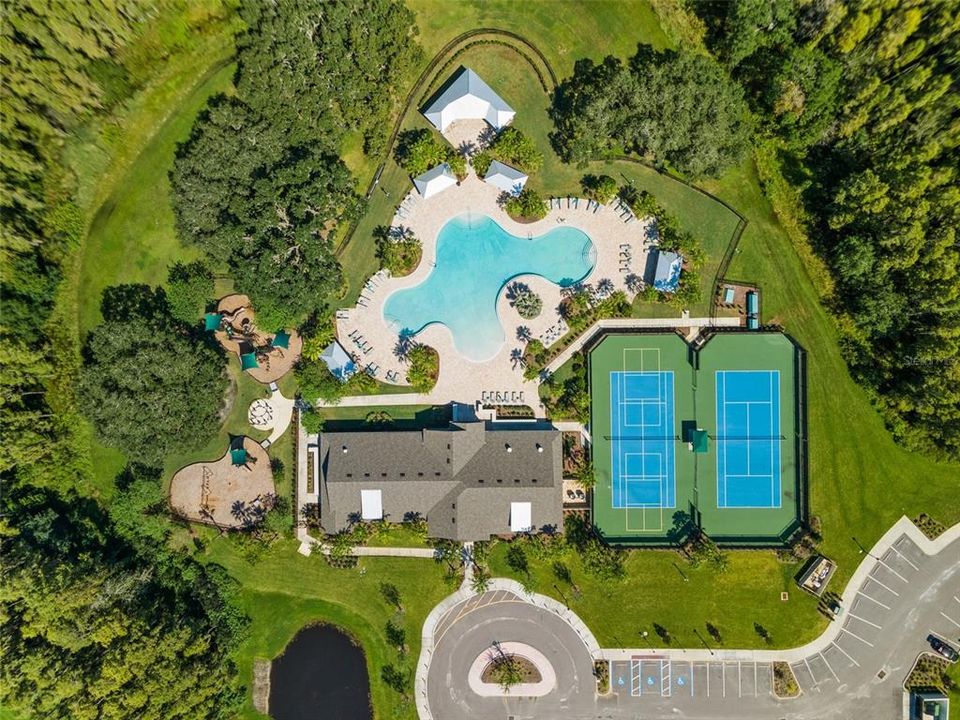 En Venta: $860,000 (6 camas, 3 baños, 4442 Pies cuadrados)