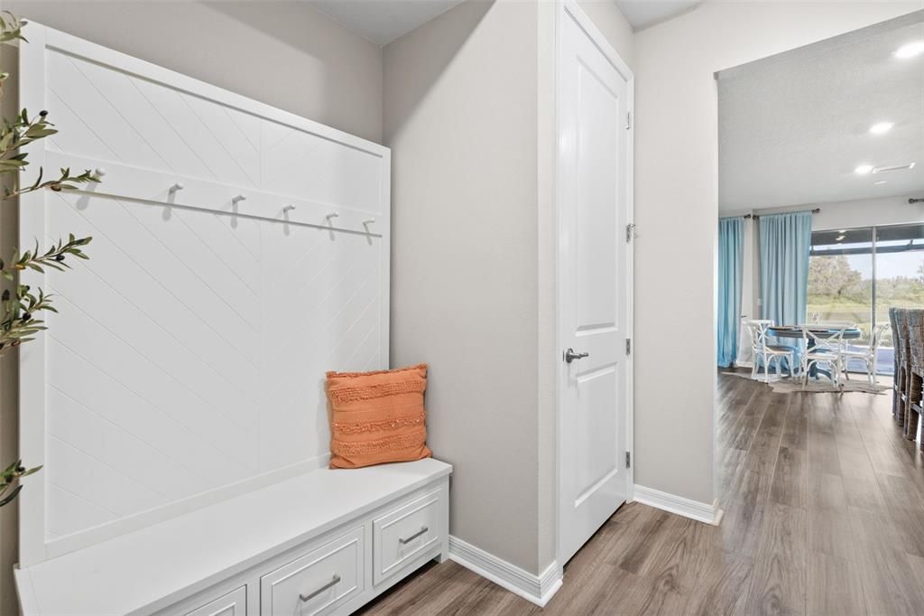 En Venta: $860,000 (6 camas, 3 baños, 4442 Pies cuadrados)