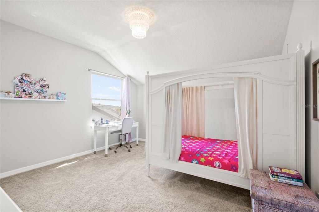 En Venta: $860,000 (6 camas, 3 baños, 4442 Pies cuadrados)
