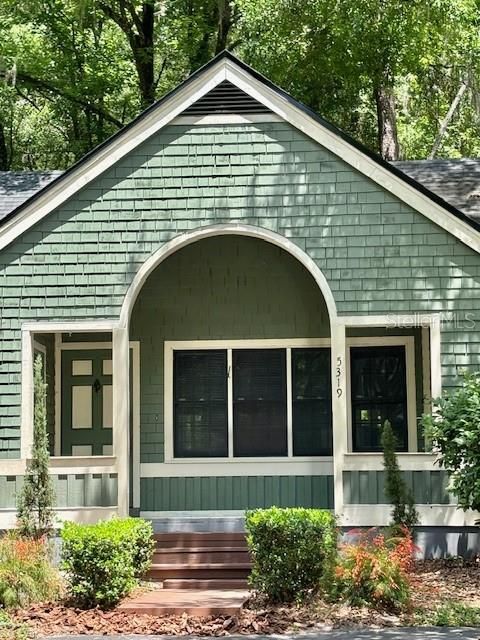 En Venta: $295,000 (2 camas, 2 baños, 1040 Pies cuadrados)
