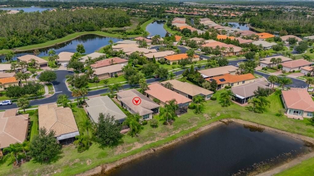 En Venta: $447,000 (2 camas, 2 baños, 2001 Pies cuadrados)