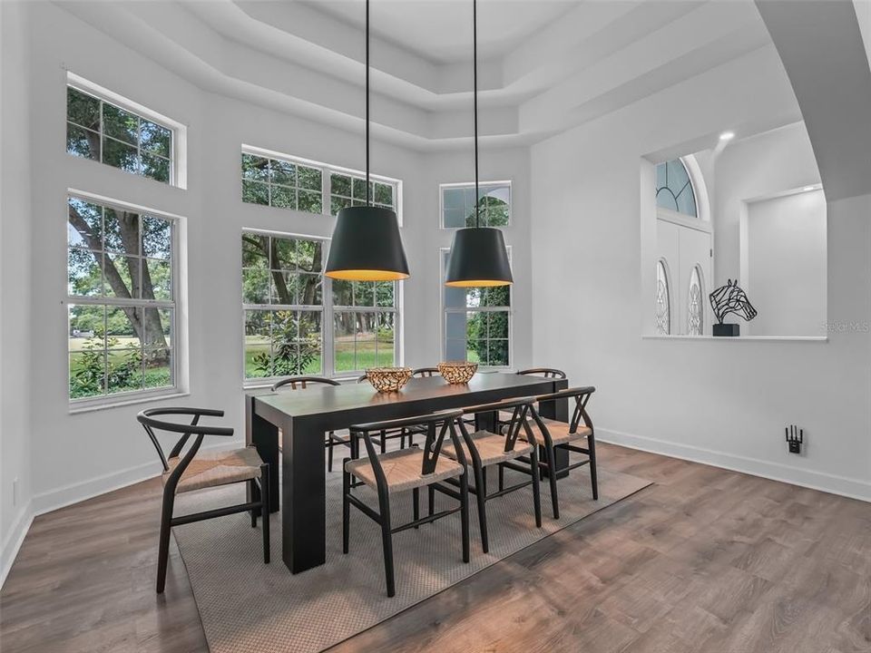 En Venta: $3,900,000 (4 camas, 3 baños, 3200 Pies cuadrados)