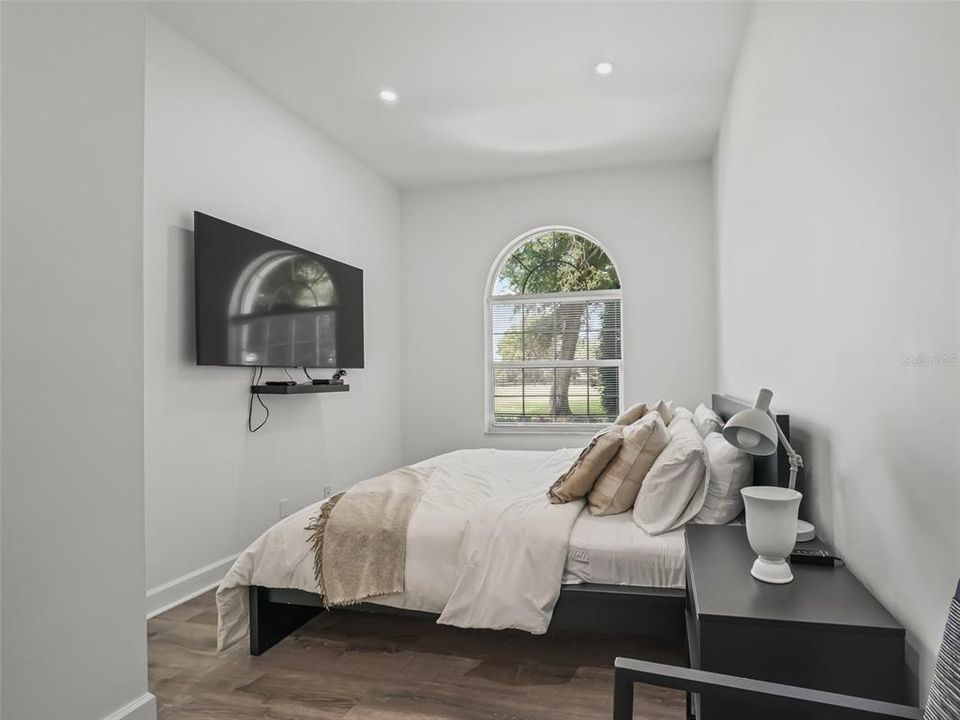 En Venta: $3,900,000 (4 camas, 3 baños, 3200 Pies cuadrados)