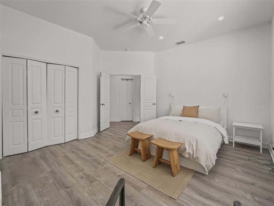 En Venta: $3,900,000 (4 camas, 3 baños, 3200 Pies cuadrados)