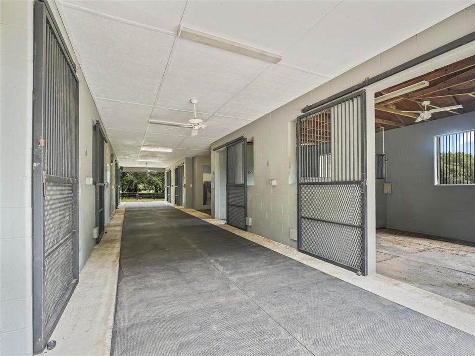 En Venta: $3,900,000 (4 camas, 3 baños, 3200 Pies cuadrados)