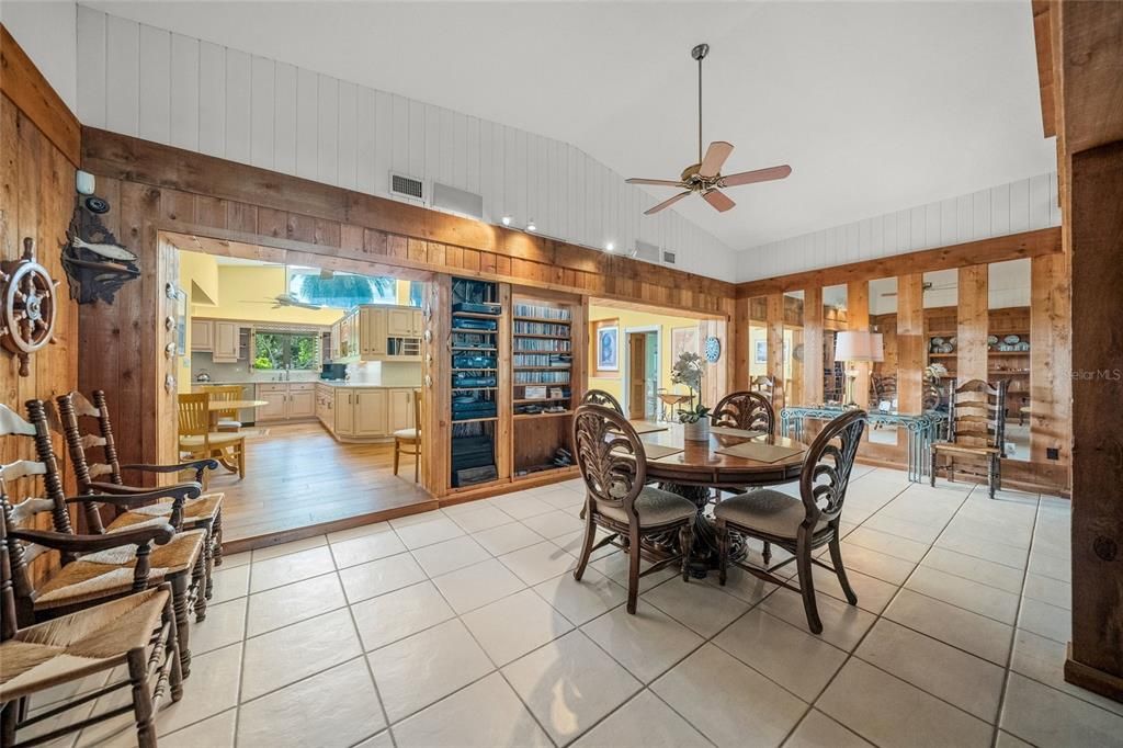 For Sale: $995,000 (3 beds, 2 baths, 3324 Square Feet)