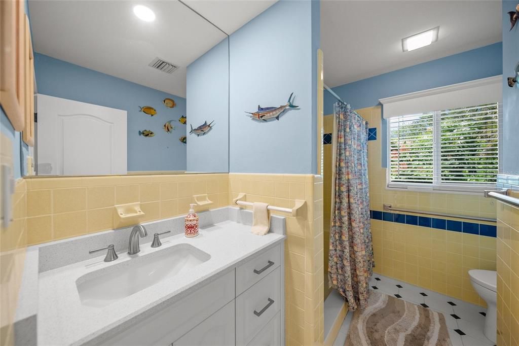 For Sale: $995,000 (3 beds, 2 baths, 3324 Square Feet)