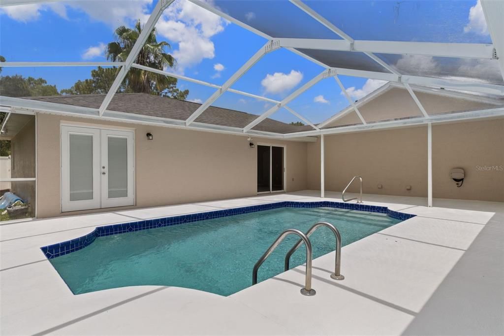 For Sale: $489,900 (6 beds, 0 baths, 2440 Square Feet)