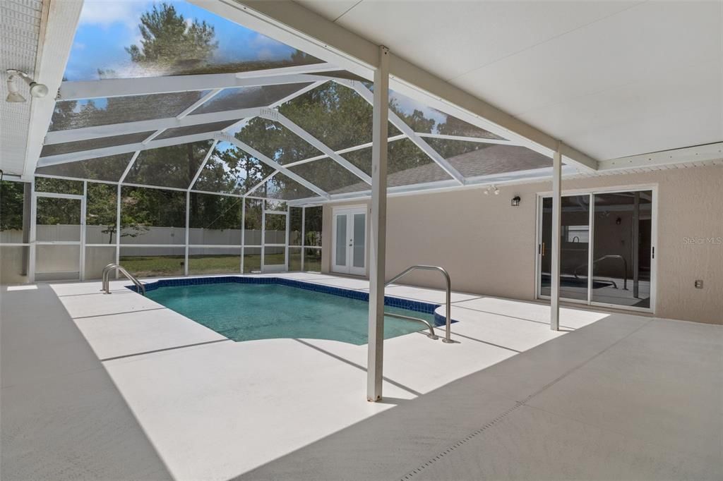 For Sale: $489,900 (6 beds, 0 baths, 2440 Square Feet)