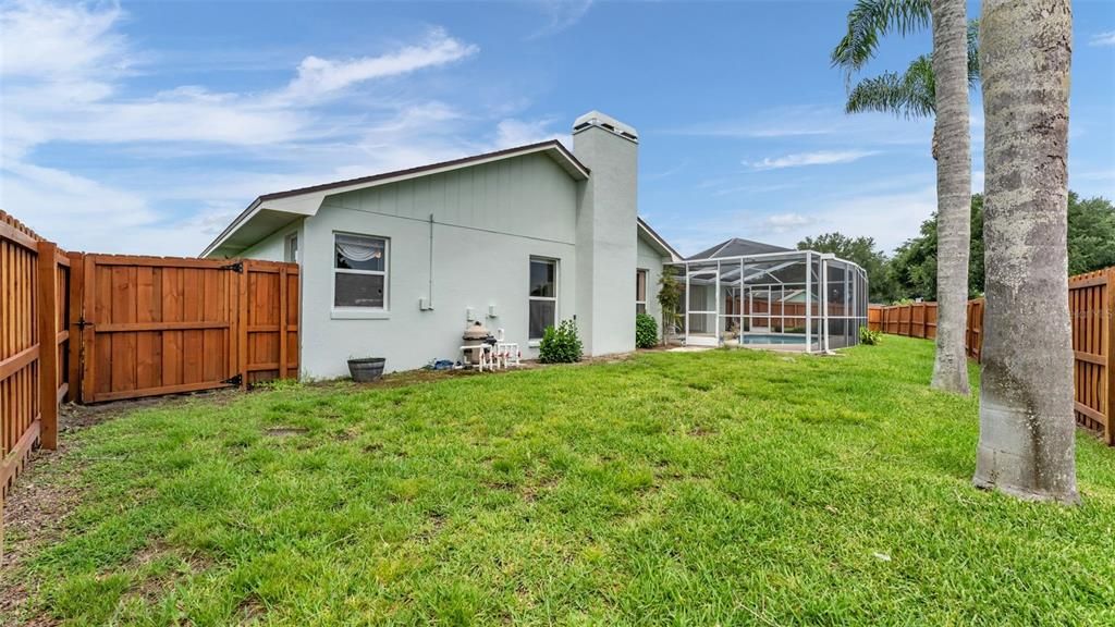 Activo con contrato: $399,900 (4 camas, 2 baños, 2493 Pies cuadrados)
