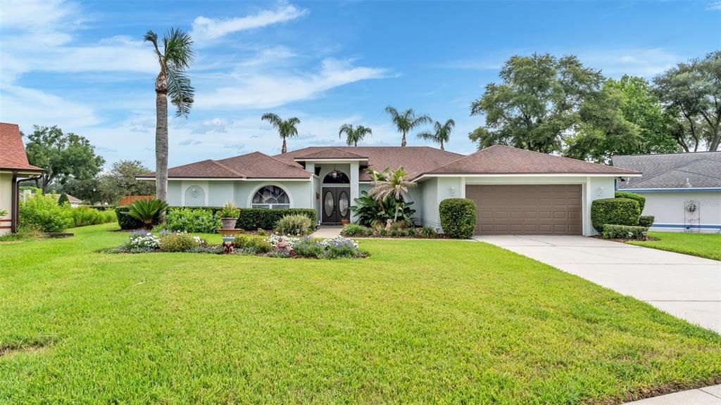 Activo con contrato: $399,900 (4 camas, 2 baños, 2493 Pies cuadrados)
