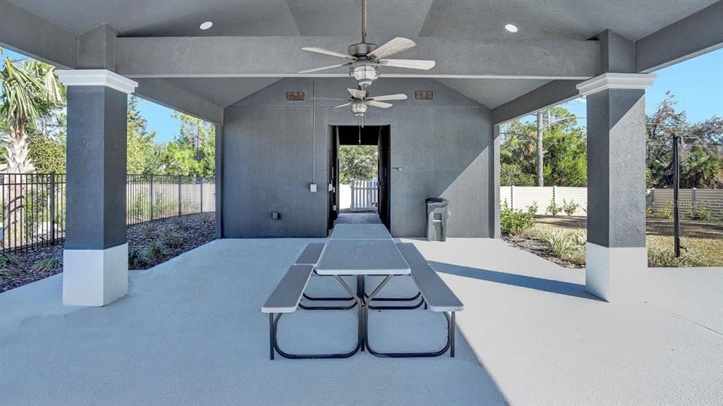 For Sale: $368,220 (4 beds, 2 baths, 1986 Square Feet)