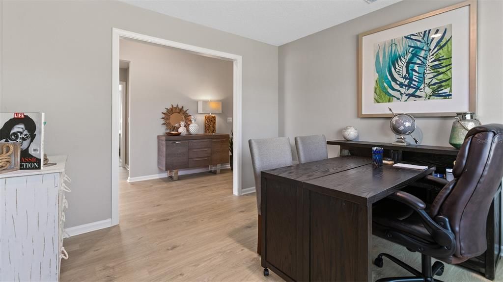 For Sale: $368,220 (4 beds, 2 baths, 1986 Square Feet)