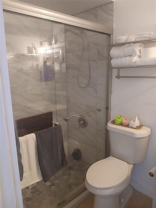 For Sale: $208,888 (1 beds, 1 baths, 674 Square Feet)