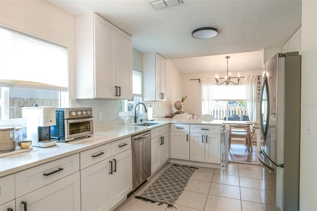 For Rent: $2,695 (3 beds, 2 baths, 1215 Square Feet)