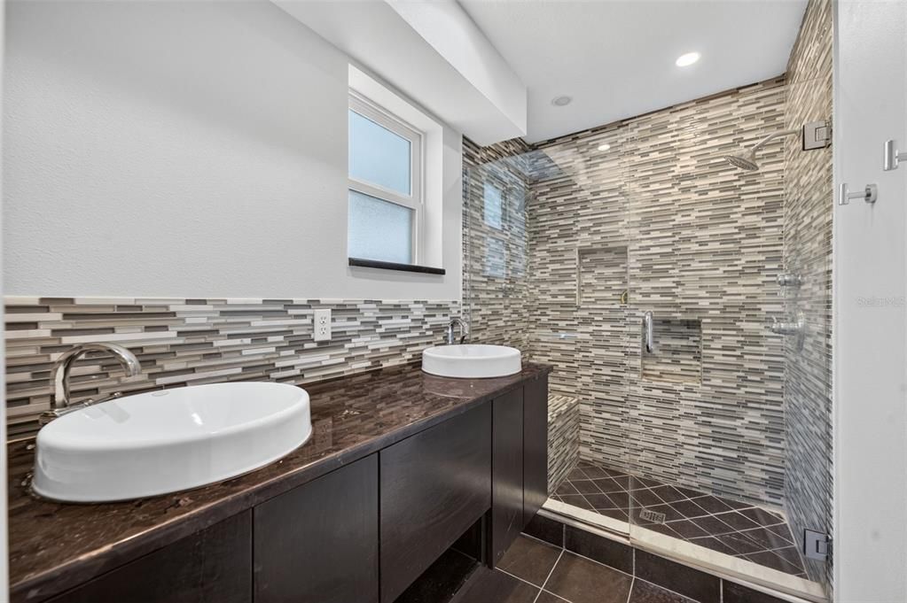 : $625,000 (3 beds, 2 baths, 1232 Square Feet)