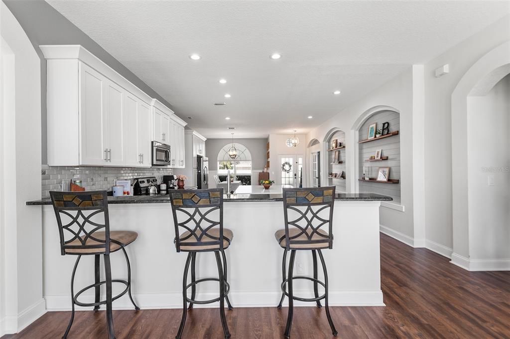 Active With Contract: $499,999 (4 beds, 3 baths, 2183 Square Feet)
