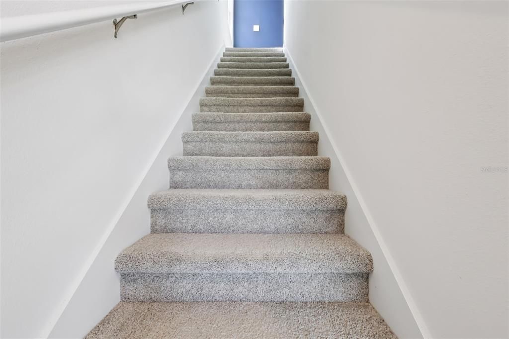 На продажу: $369,990 (5 спален, 3 ванн, 2447 Квадратных фут)