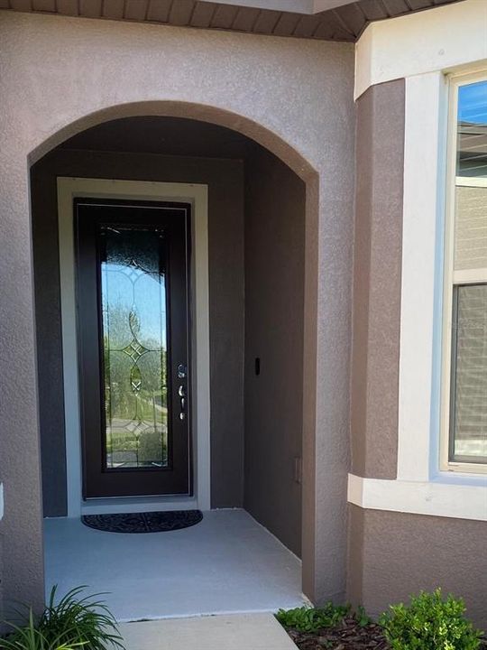 For Rent: $2,500 (4 beds, 2 baths, 1984 Square Feet)