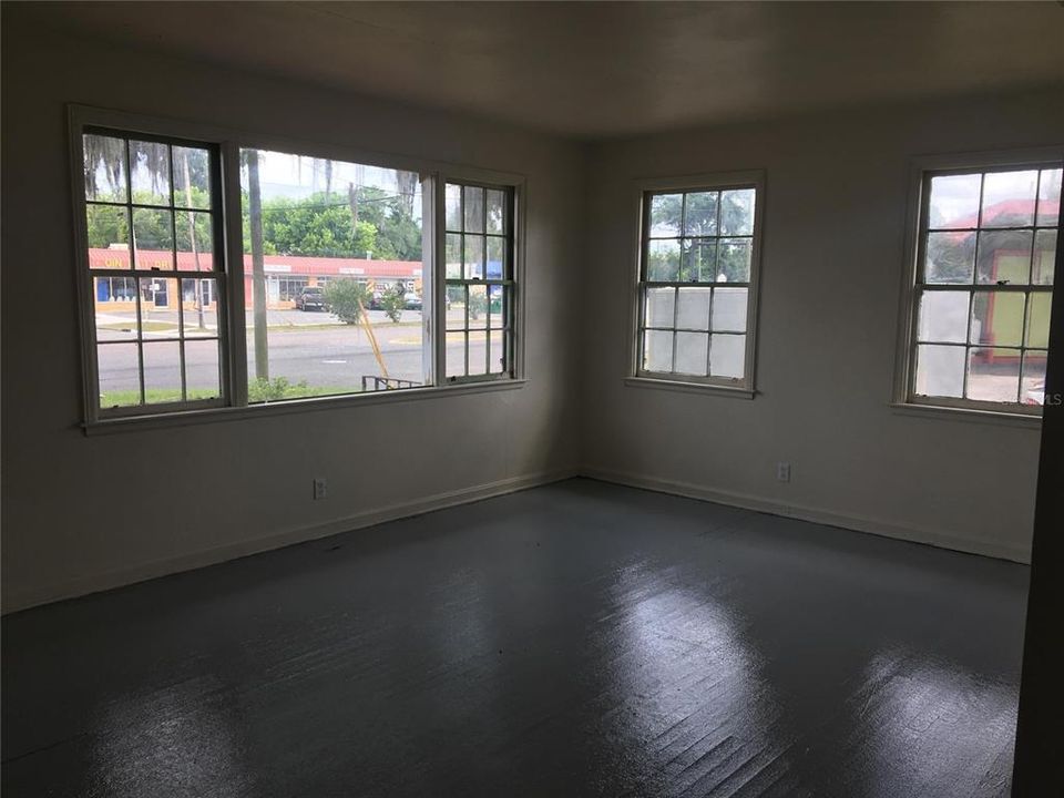 For Rent: $750 (2 beds, 1 baths, 1148 Square Feet)