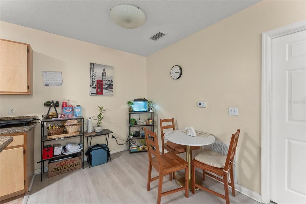 En Venta: $185,000 (2 camas, 2 baños, 1088 Pies cuadrados)