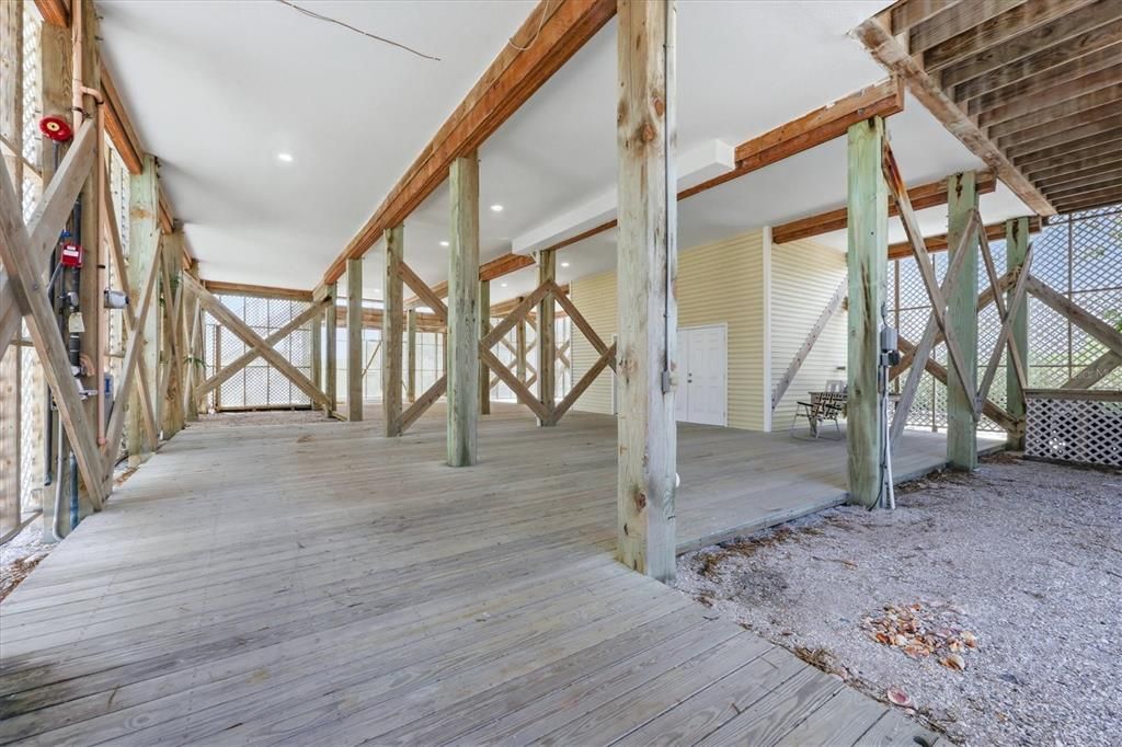 For Sale: $3,100,000 (6 beds, 5 baths, 4612 Square Feet)