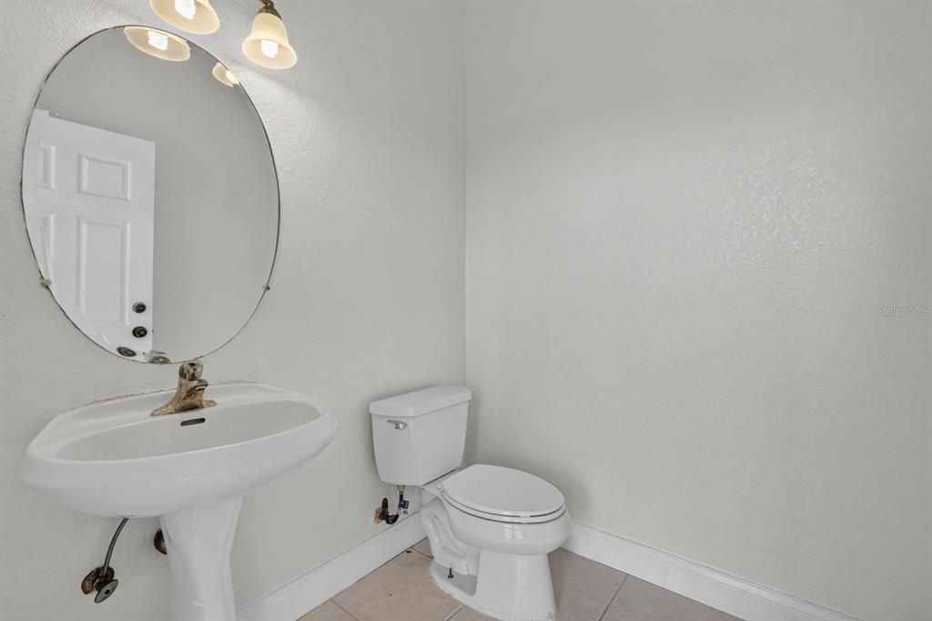 For Sale: $599,700 (3 beds, 2 baths, 2472 Square Feet)