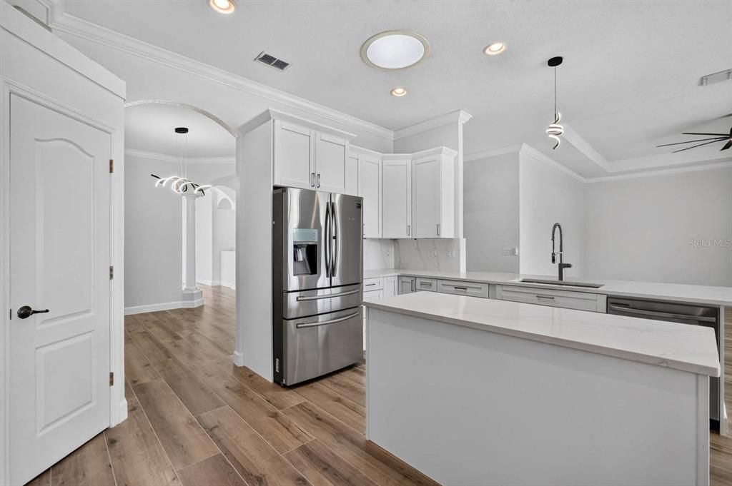 For Sale: $599,700 (3 beds, 2 baths, 2472 Square Feet)
