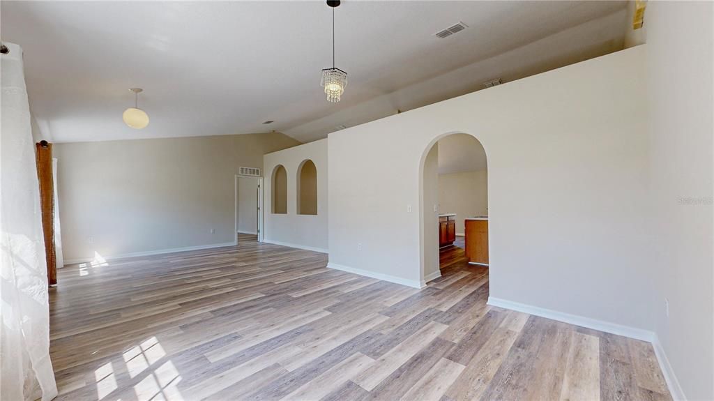 For Sale: $344,900 (4 beds, 2 baths, 2229 Square Feet)
