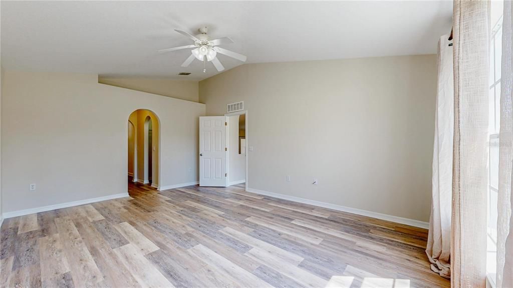 For Sale: $344,900 (4 beds, 2 baths, 2229 Square Feet)
